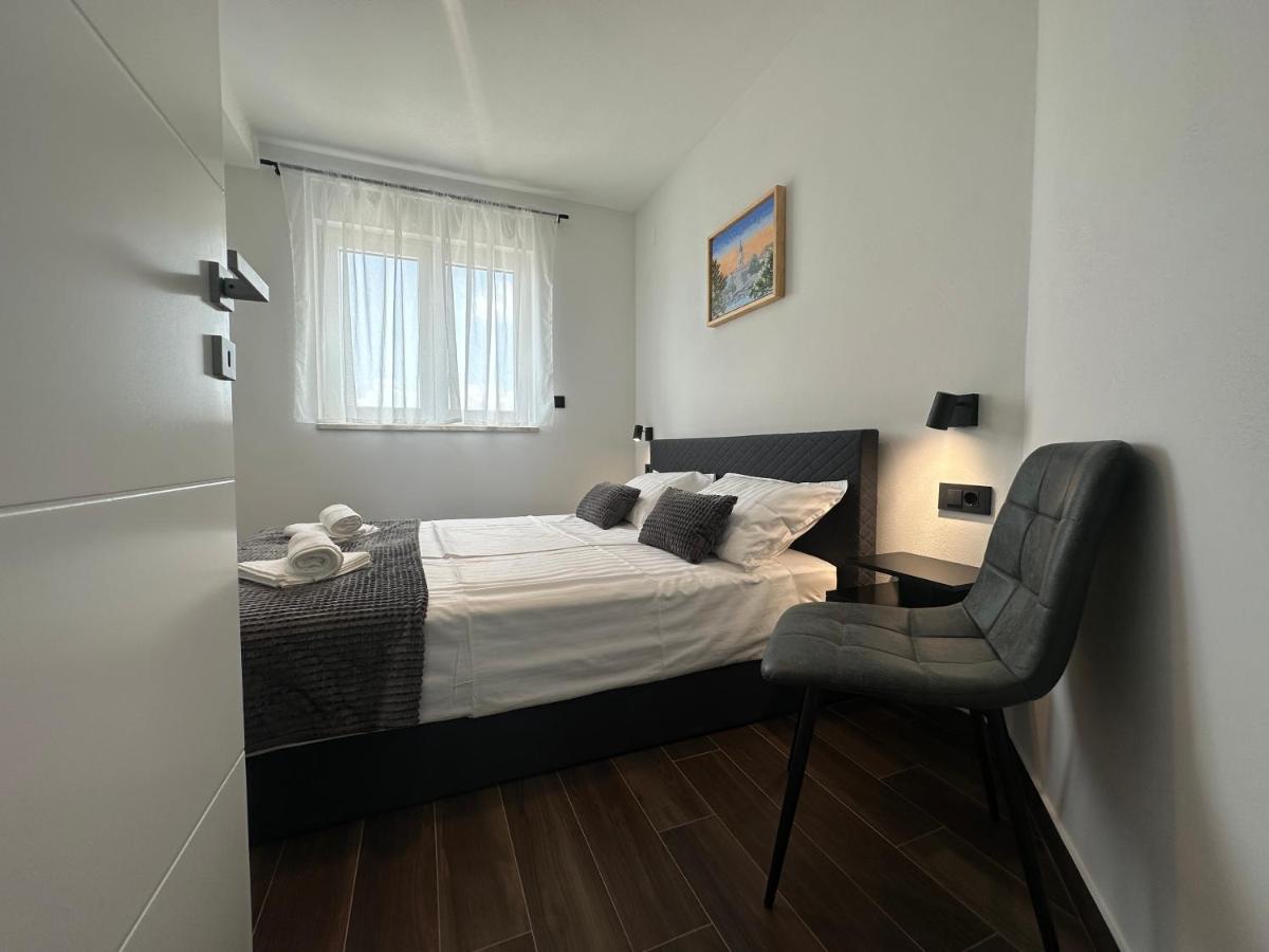 Apartments Pina Kornić Dış mekan fotoğraf